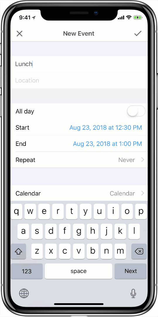 GIF of Workspace ONE Boxer screen on an iOS device. GIF displays the availability of an invitee when an event is created.
